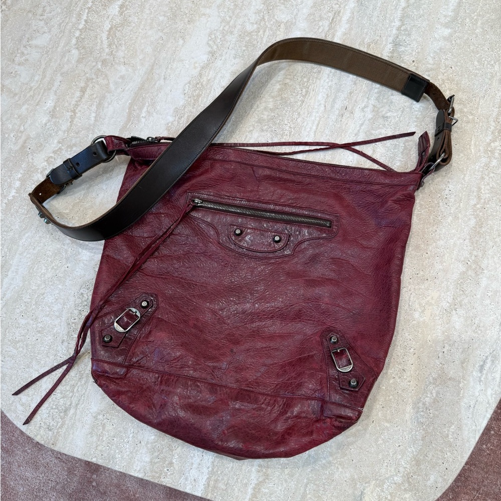 Balenciaga men’s day shoulder Red Leather messenger Bag